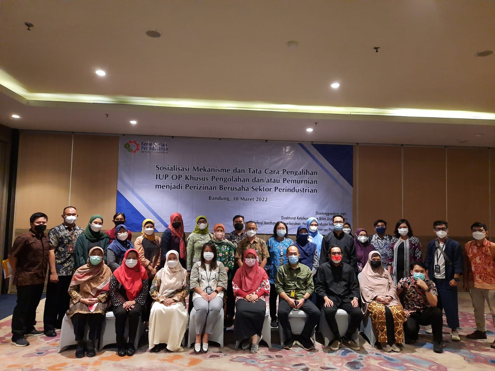 Sosialisasi Pengalihan IUP OP Khusus Pengolahan dan atau Pemurnian menjadi Perizinan Berusaha Sektor Perindustrian di Provinsi Jawa Barat 