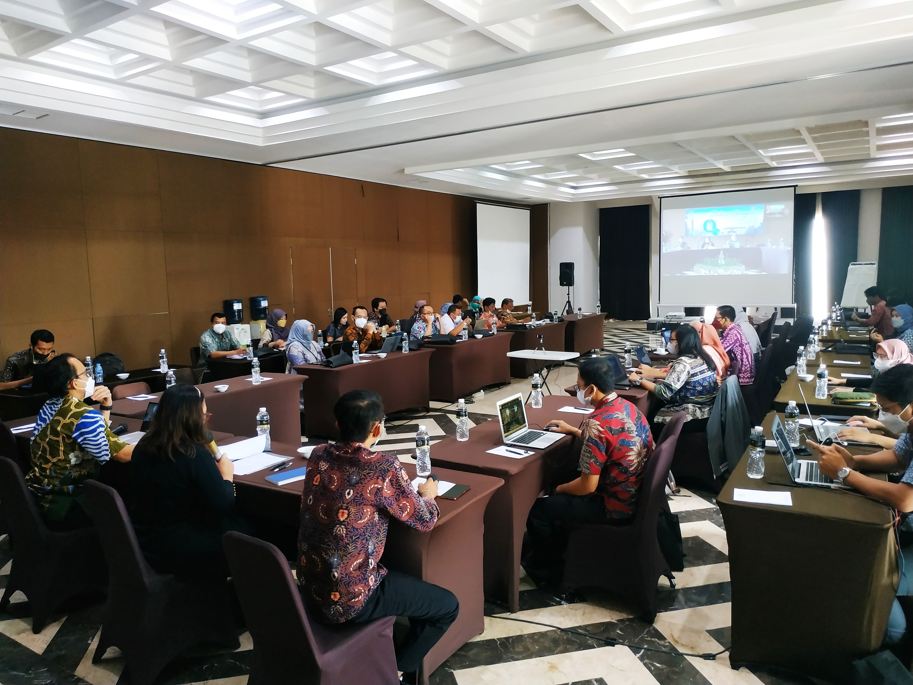 Kick Off Meeting PMO dalam Rangka Implementasi Pengawasan dan Pengendalian Usaha Industri di Bogor